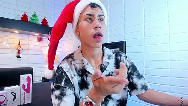 Snapshot of AlanNaughty chatting on 12-06-24, 09:57 AlanNaughty online show from 12-06-24, 09:57