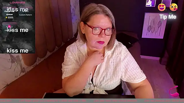 Shannonshine online show from 10-11-25, 05:39