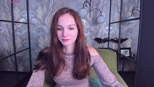 Snapshot of MirandaGlow chatting on 02-07-25, 05:52 MirandaGlow online show from 02-07-25, 05:52