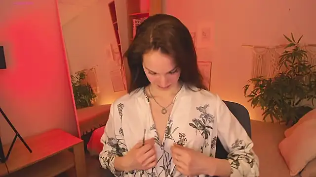 MirandaGlow online show from 03-10-26, 05:45