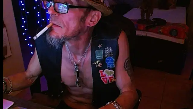 Snapshot of mycock2474u chatting on 02-18-25, 10:38 mycock2474u online show from 02-18-25, 10:38