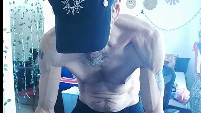 Snapshot of mycock2474u chatting on 02-21-25, 08:38 mycock2474u online show from 02-21-25, 08:38