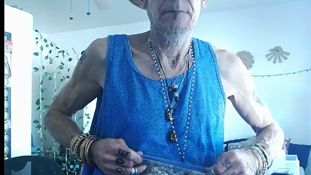 Snapshot of mycock2474u chatting on 03-02-25, 09:43 mycock2474u online show from 03-02-25, 09:43