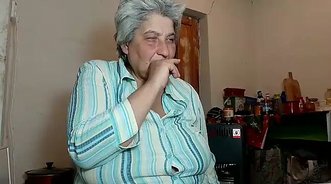 Snapshot of ExquisiteMature chatting on 01-23-25, 03:05 ExquisiteMature online show from 01-23-25, 03:05