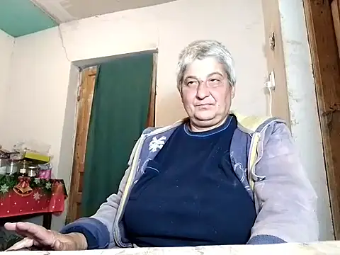 Snapshot of ExquisiteMature chatting on 10-04-25, 05:33 ExquisiteMature online show from 10-04-25, 05:33