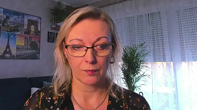 vanessa chat online show from 11-06-25, 02:18