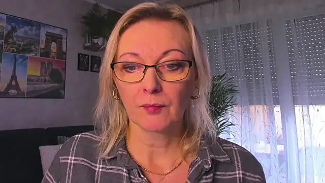 vanessa chat online show from 11-12-25, 02:17