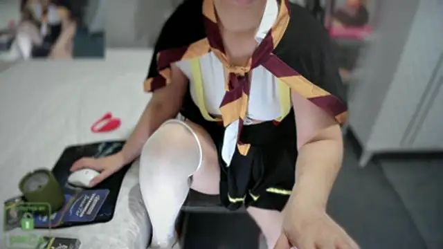 bisexyelizz online show from 12-13-25, 07:53