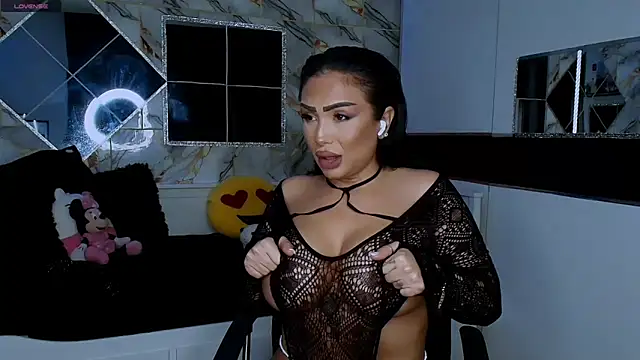 Snapshot of mistress_meryem chatting on 09-21-25, 04:25 mistress meryem online show from 09-21-25, 04:25