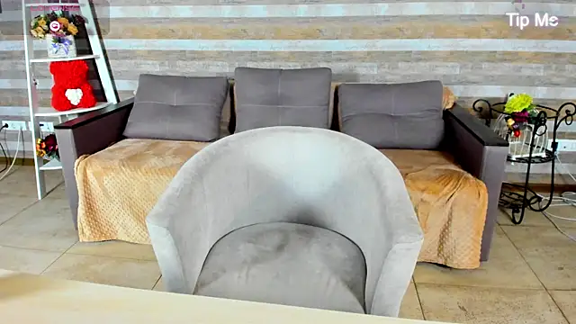 Snapshot of SusanSmit chatting on 11-07-25, 07:03 SusanSmit online show from 11-07-25, 07:03