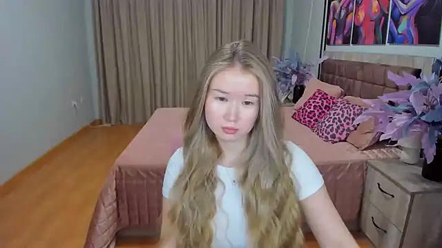 PollyOcean online show from 02-10-25, 01:44