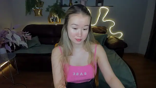 PollyOcean online show from 03-20-25, 10:54