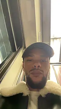 Snapshot of Lionayowe chatting on 10-26-25, 07:53 Lionayowe online show from 10-26-25, 07:53