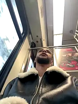 Snapshot of Lionayowe chatting on 11-01-25, 07:54 Lionayowe online show from 11-01-25, 07:54