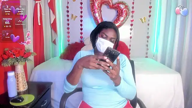 Snapshot of Emabland2 chatting on 02-16-26, 02:57 Emabland2 online show from 02-16-26, 02:57