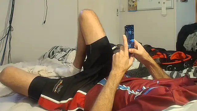 Snapshot of midnight0069 chatting on 12-21-24, 10:08 midnight0069 online show from 12-21-24, 10:08