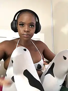 LuciousLips96 online show from 02-07-25, 07:40