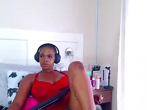 LuciousLips96 online show from 02-10-25, 09:36