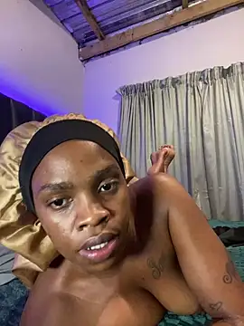 Snapshot of LuciousLips96 chatting on 03-02-26, 04:36 LuciousLips96 online show from 03-02-26, 04:36