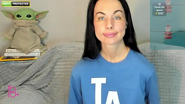 Snapshot of 3ight33nplus chatting on 12-21-24, 08:10 3ight33nplus online show from 12-21-24, 08:10