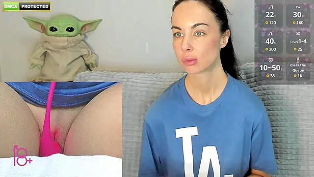 Snapshot of 3ight33nplus chatting on 03-17-25, 01:46 3ight33nplus online show from 03-17-25, 01:46