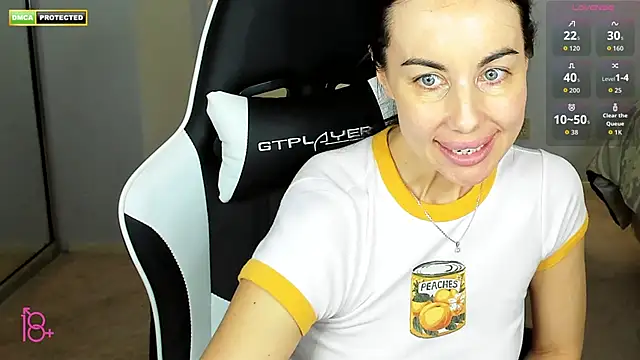 Snapshot of 3ight33nplus chatting on 01-06-26, 01:31 3ight33nplus online show from 01-06-26, 01:31