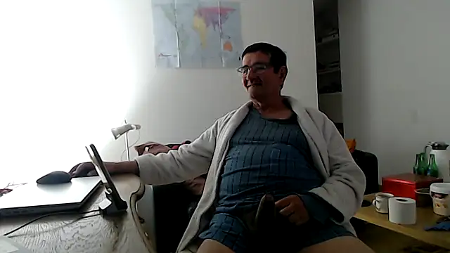Snapshot of silvio-aus-luzern-CH chatting on 04-29-26, 07:12 silvio-aus-luzern-CH online show from 04-29-26, 07:12