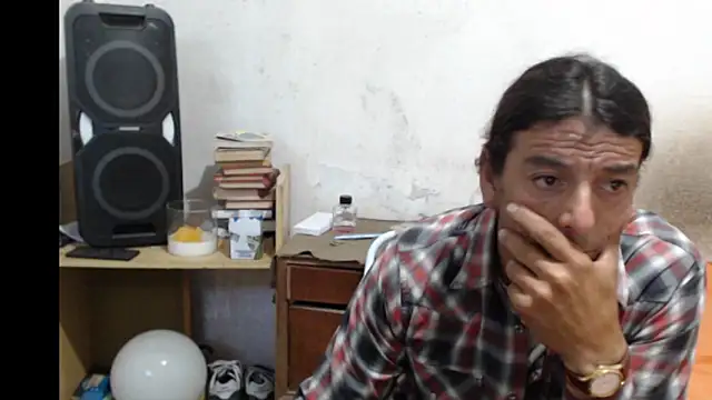 Snapshot of Silari1977 chatting on 11-24-25, 08:30 Silari1977 online show from 11-24-25, 08:30