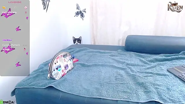 karen sofia  online show from 09-30-25, 08:14