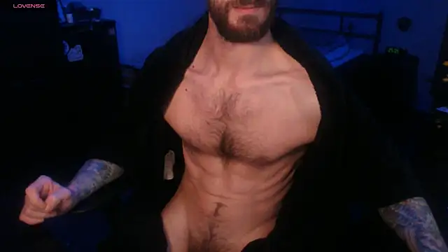 Snapshot of SexxxyLouis chatting on 10-11-25, 09:30 SexxxyLouis online show from 10-11-25, 09:30
