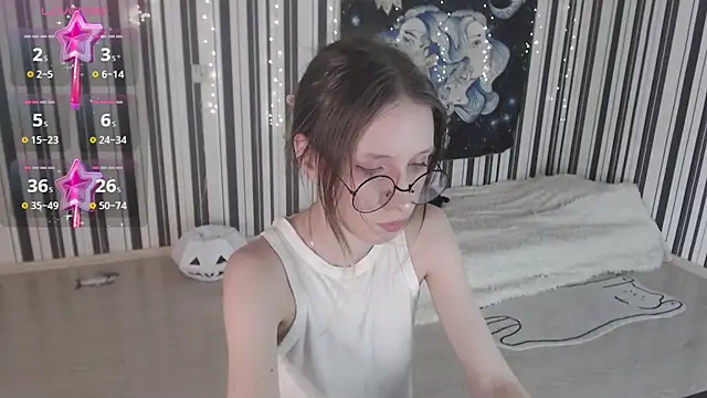 Snapshot of _Hanna_Moon_ chatting on 10-26-25, 12:22 Hanna Moon online show from 10-26-25, 12:22