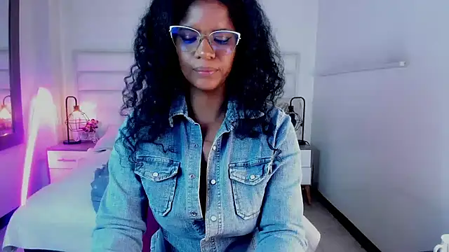 Snapshot of Ellie_Alves chatting on 01-30-25, 03:08 Ellie Alves online show from 01-30-25, 03:08
