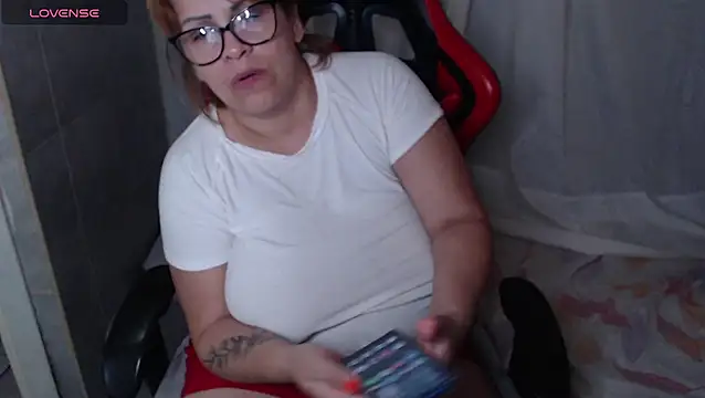 Snapshot of AyantiPonz79 chatting on 03-05-25, 05:18 AyantiPonz79 online show from 03-05-25, 05:18