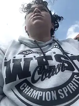 Snapshot of ANGELIQUE_KLANE chatting on 03-14-26, 02:33 ANGELIQUE KLANE online show from 03-14-26, 02:33