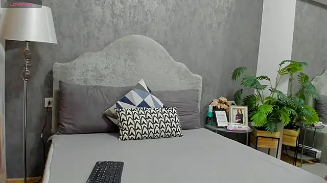 LisaCroft online show from 02-16-26, 06:53