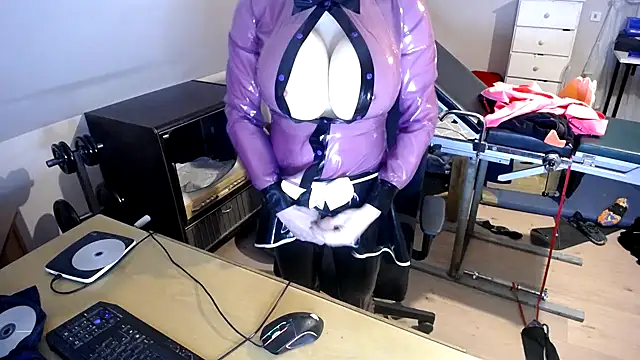 Snapshot of Kinkidani86 chatting on 11-01-25, 04:53 Kinkidani86 online show from 11-01-25, 04:53