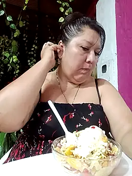 Brenda Berck  online show from 10-15-25, 12:44