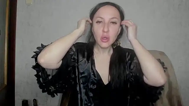 MissGulia online show from 04-08-26, 12:32