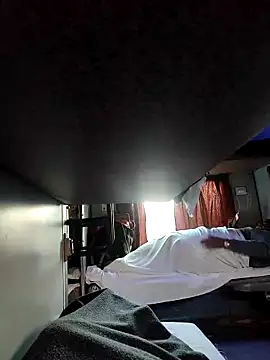 devil43521 online show from 12-23-25, 01:47