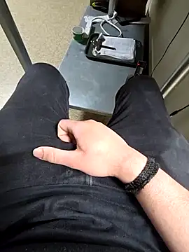 vikki432 online show from 02-23-26, 10:07