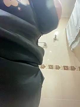 Fancyxlove online show from 11-15-25, 12:34