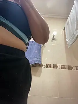 Fancyxlove online show from 11-22-25, 12:37