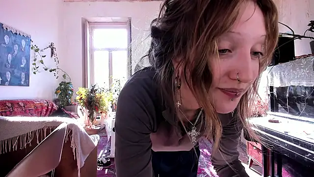 Snapshot of Miranda2_0 chatting on 01-05-25, 08:11 Miranda2 0 online show from 01-05-25, 08:11