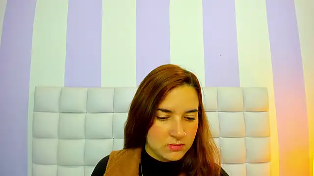 teresasroom  online show from 01-10-26, 01:57