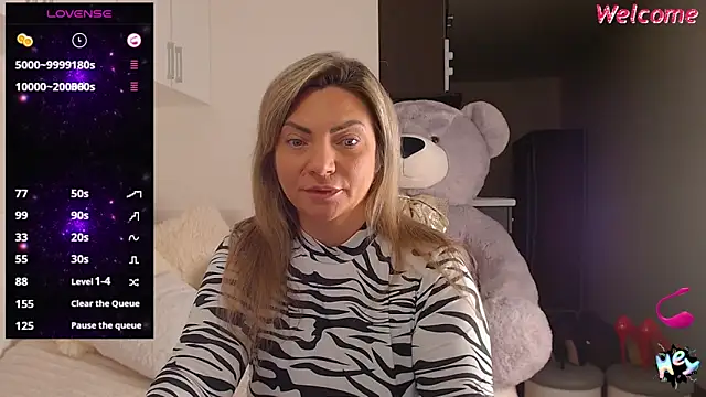 Snapshot of KristiOwen chatting on 03-06-25, 11:09 KristiOwen online show from 03-06-25, 11:09