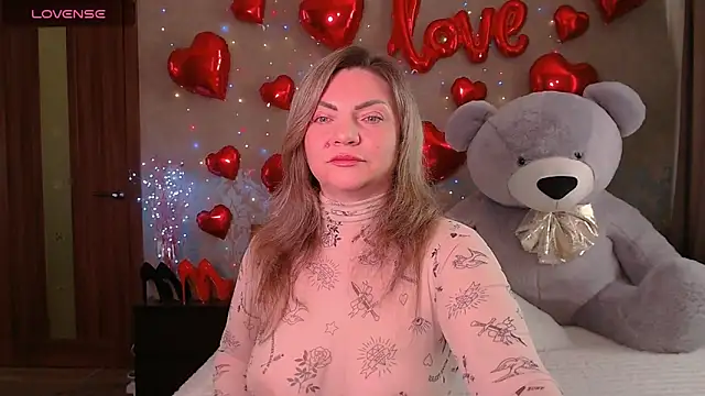 KristiOwen online show from 04-22-26, 05:43