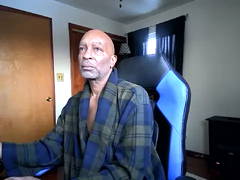 longdick4you8686 online show from 01-23-25, 12:52