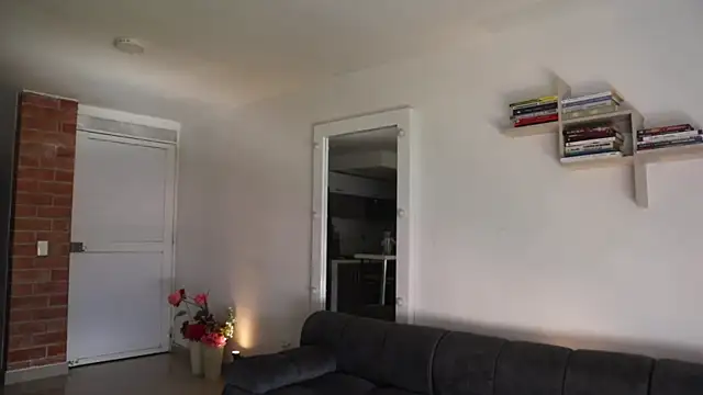  Vahos  online show from 11-07-25, 05:46