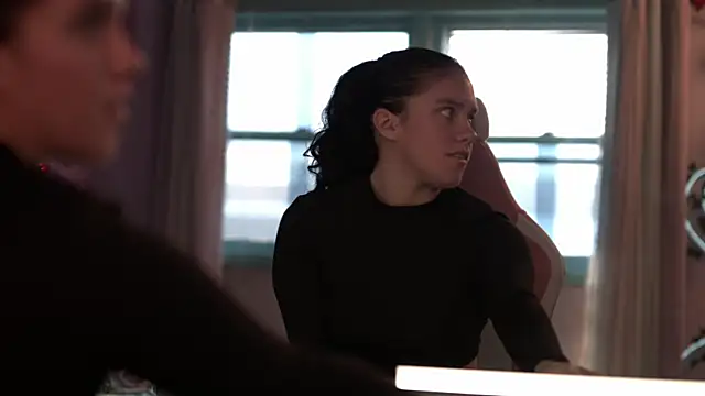 Nikki Torres online show from 02-25-25, 06:20