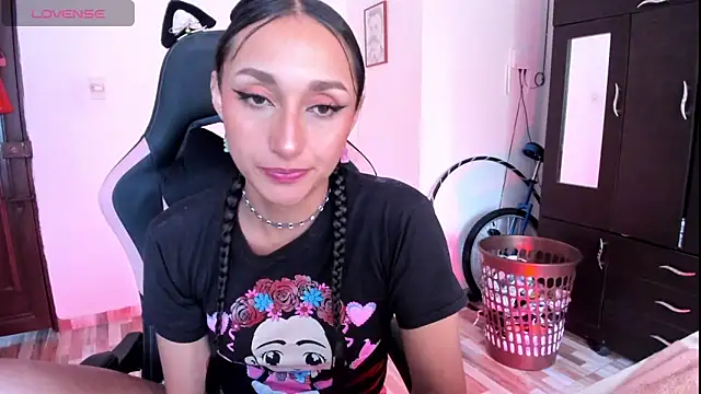 adrena 10 online show from 04-06-26, 02:40